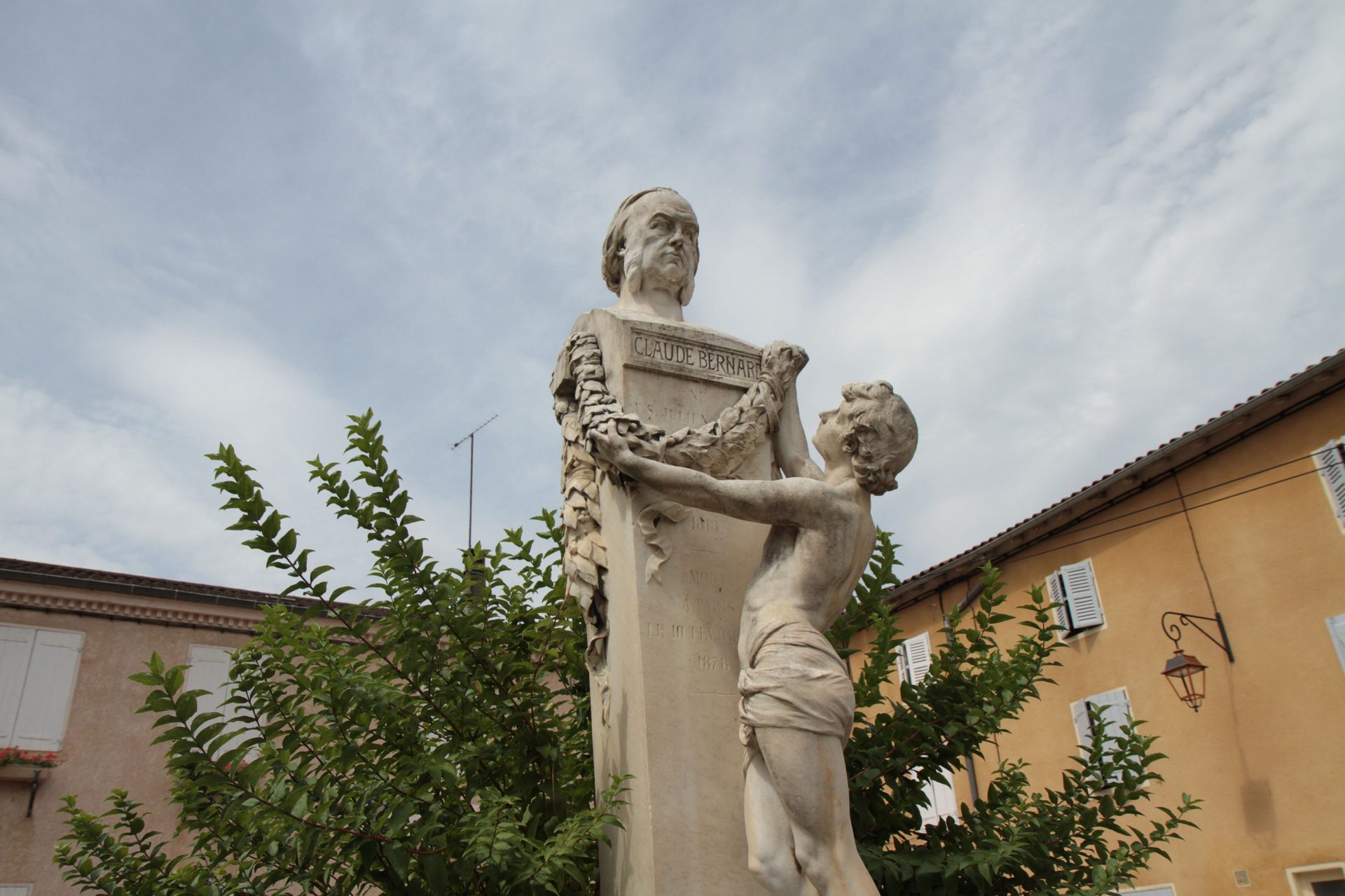 Claude Bernard's monument, Saint-Julien - 03.JPG